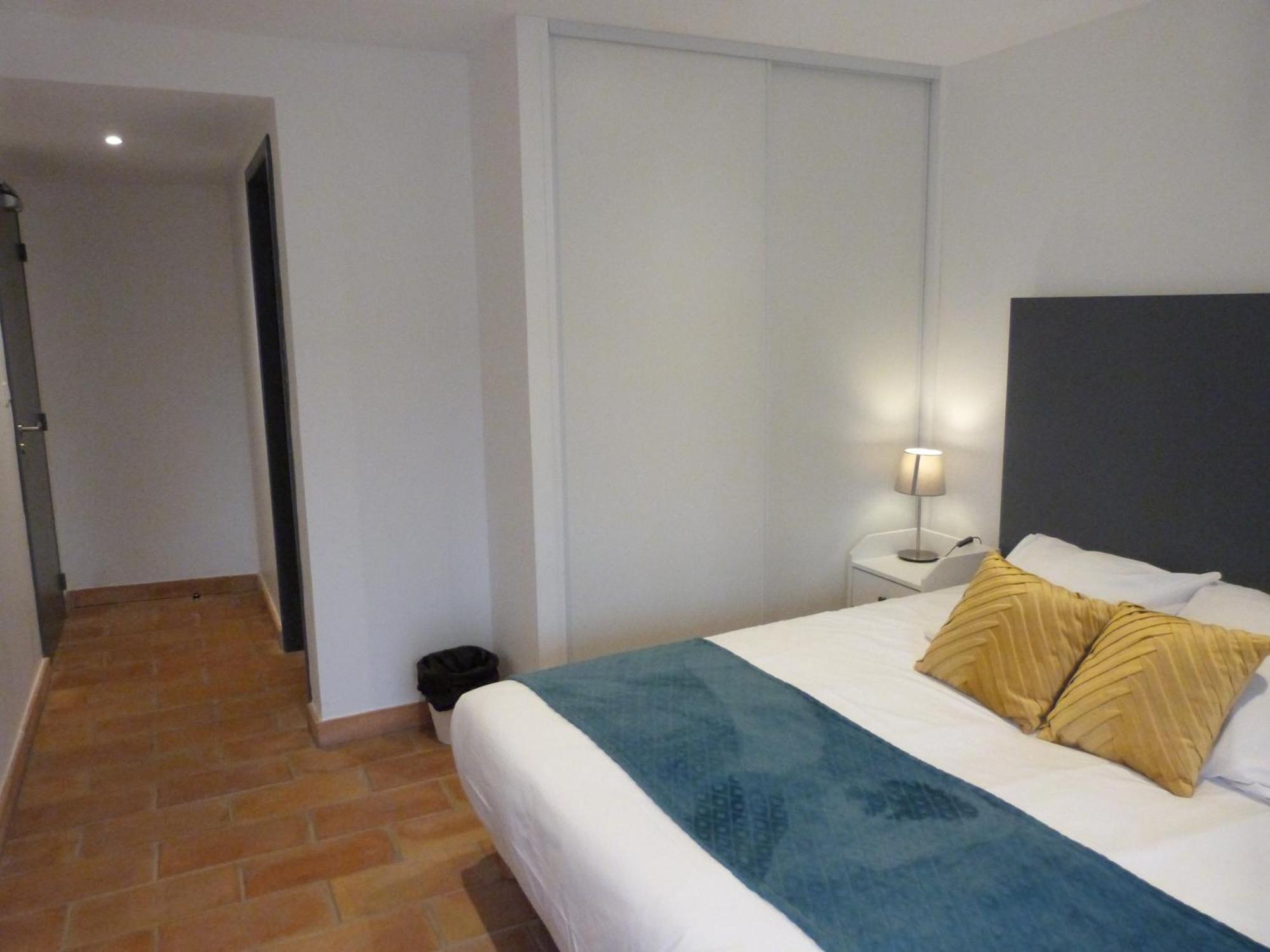 Prieure De Grignan Hotell Exteriör bild